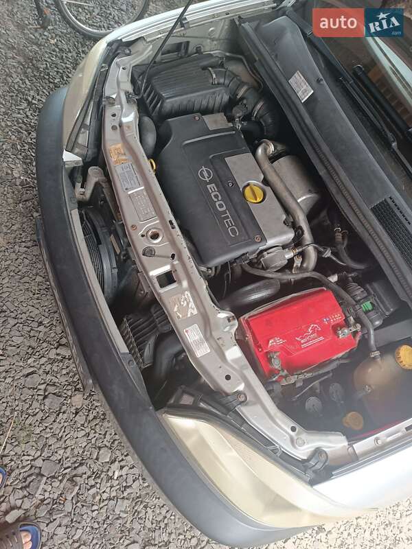 Мінівен Opel Zafira 2001 в Ратному