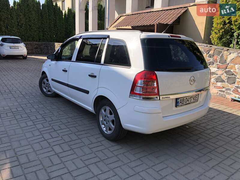 Мінівен Opel Zafira 2009 в Липовці