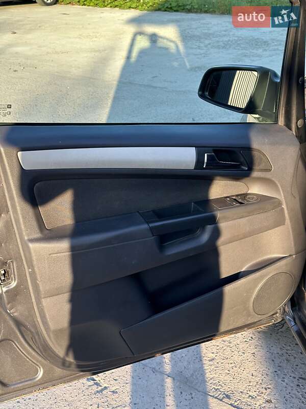 Минивэн Opel Zafira 2008 в Коломые