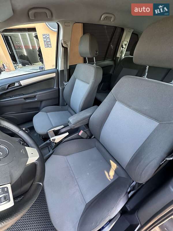Минивэн Opel Zafira 2008 в Коломые