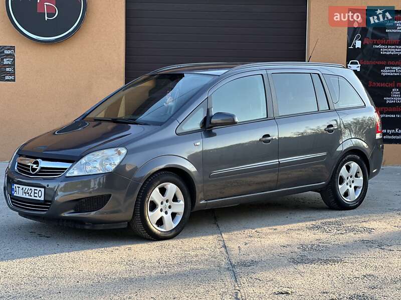 Минивэн Opel Zafira 2008 в Коломые