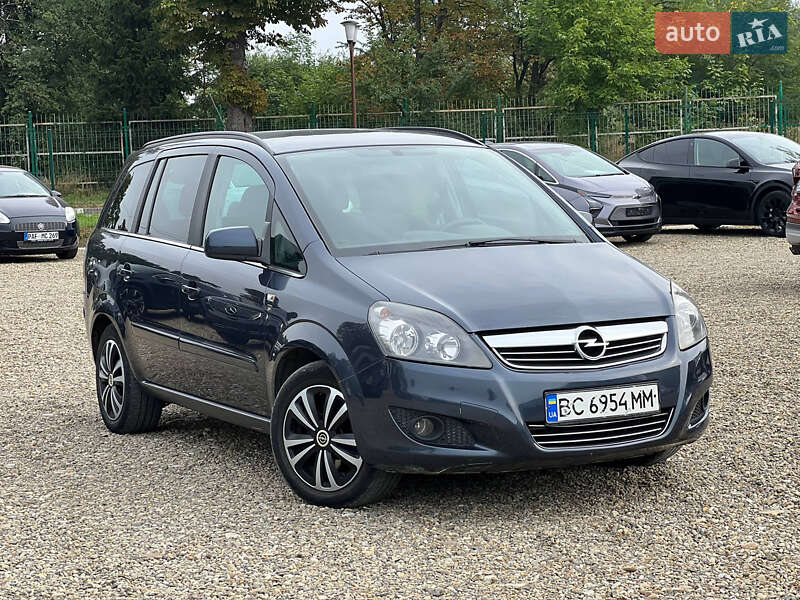 Opel Zafira 2010