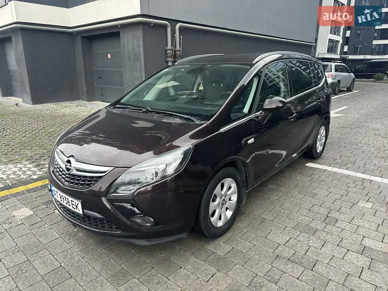 Opel Zafira 2014