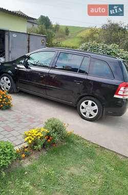 Минивэн Opel Zafira 2008 в 