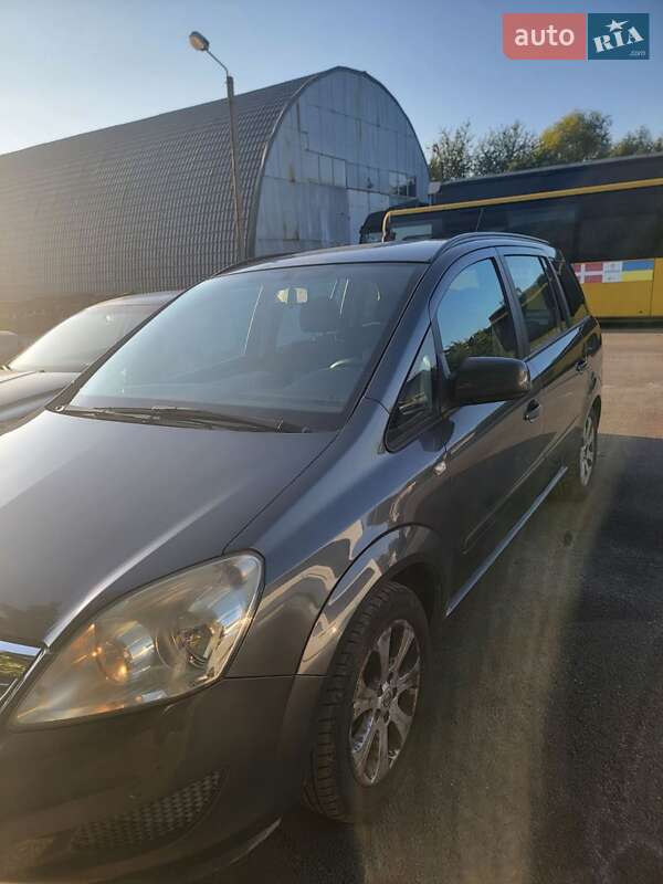 Минивэн Opel Zafira 2009 в Львове