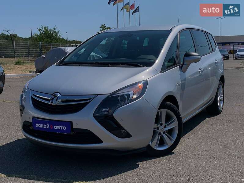 Opel Zafira 2015