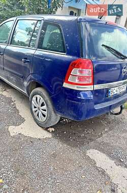 Минивэн Opel Zafira 2008 в 