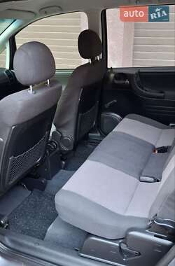 Минивэн Opel Zafira 2005 в 