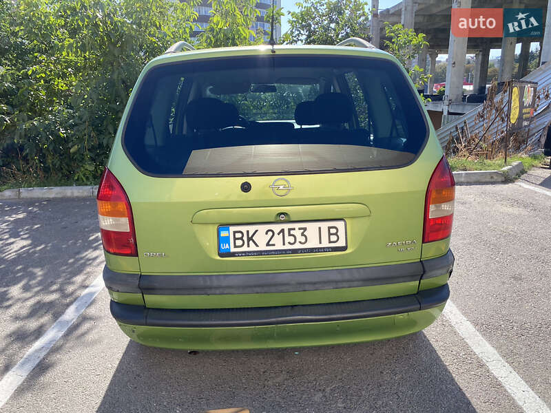 Минивэн Opel Zafira 2000 в Ровно