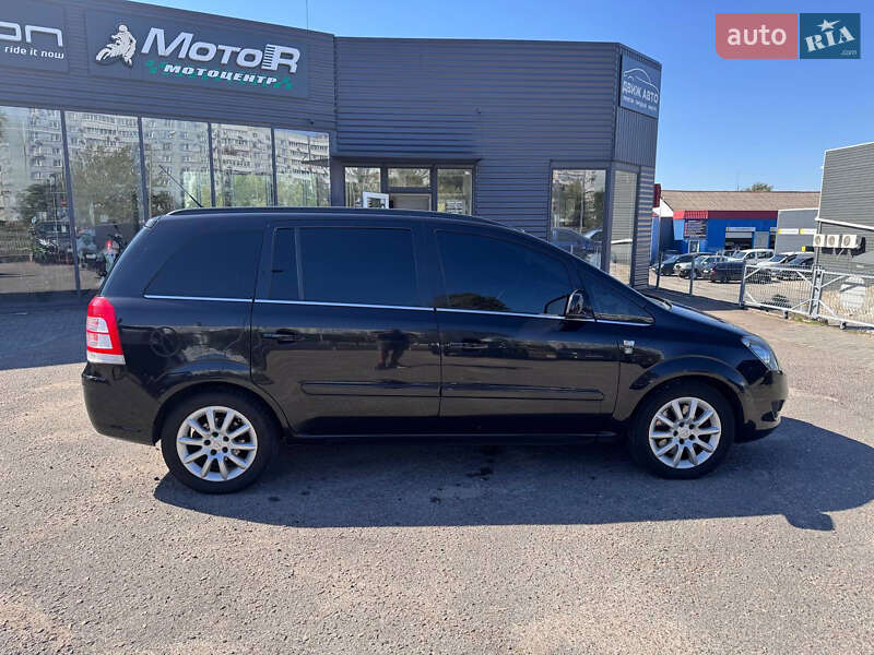 Минивэн Opel Zafira 2011 в Запорожье фото 8 Минивэн Opel Zafira 2011 в Запорожье