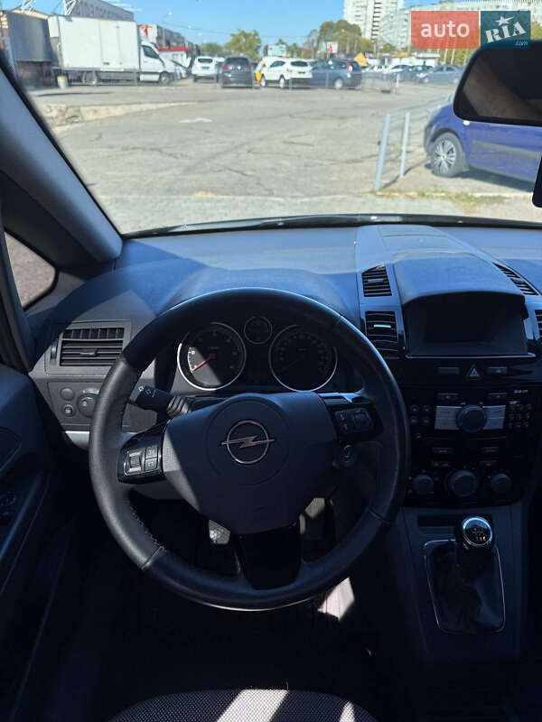 Минивэн Opel Zafira 2011 в Запорожье фото 15 Минивэн Opel Zafira 2011 в Запорожье
