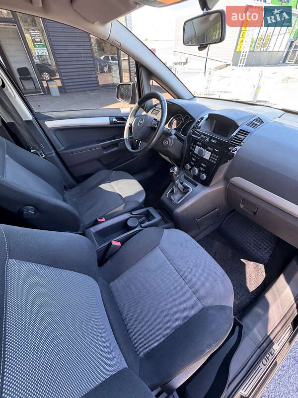 Минивэн Opel Zafira 2011 в Запорожье фото 17 Минивэн Opel Zafira 2011 в Запорожье