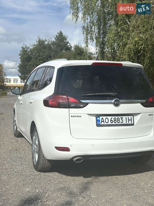 Минивэн Opel Zafira 2016 в Мукачево