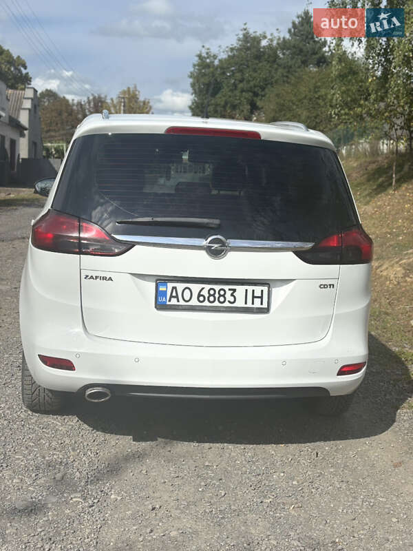 Минивэн Opel Zafira 2016 в Мукачево