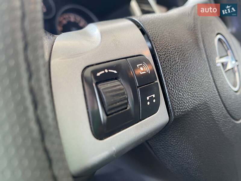 Минивэн Opel Zafira 2009 в Николаеве