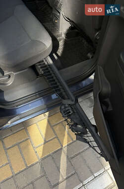 Минивэн Opel Zafira 2010 в 