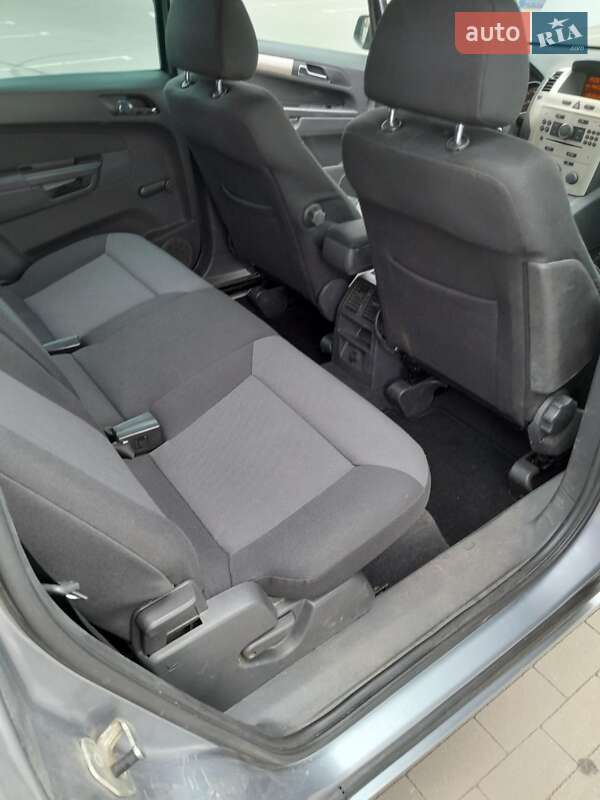 Минивэн Opel Zafira 2008 в Виннице