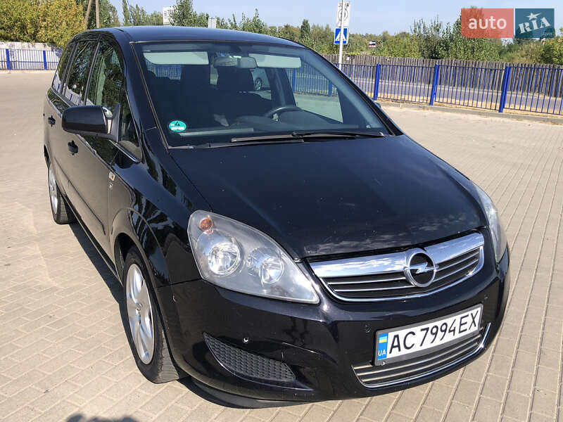 Минивэн Opel Zafira 2010 в Ковеле