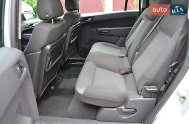 Минивэн Opel Zafira 2009 в 