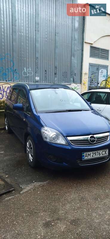 Мінівен Opel Zafira 2009 в Житомирі