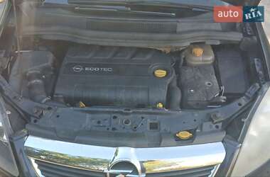 Минивэн Opel Zafira 2007 в 
