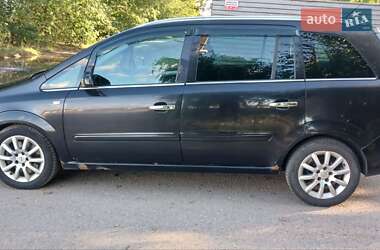 Минивэн Opel Zafira 2007 в 