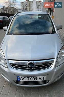 Минивэн Opel Zafira 2012 в Андрушевке