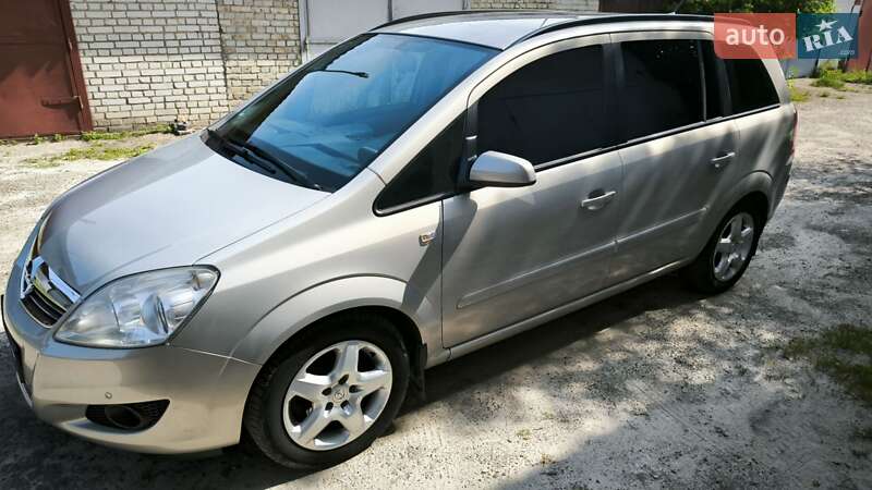 Мінівен Opel Zafira 2008 в Ходореві