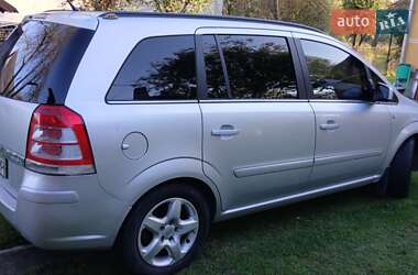 Минивэн Opel Zafira 2011 в 