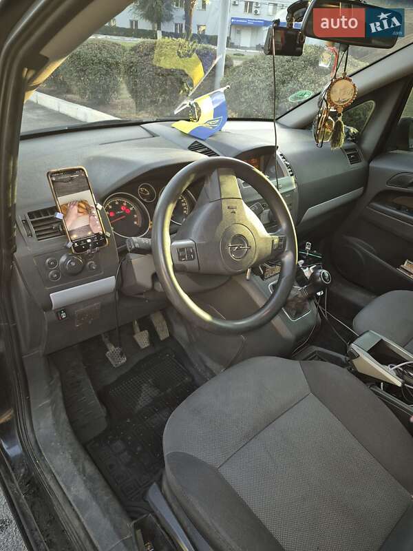 Минивэн Opel Zafira 2007 в Запорожье фото 6 Минивэн Opel Zafira 2007 в Запорожье