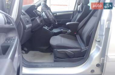 Минивэн Opel Zafira 2011 в 