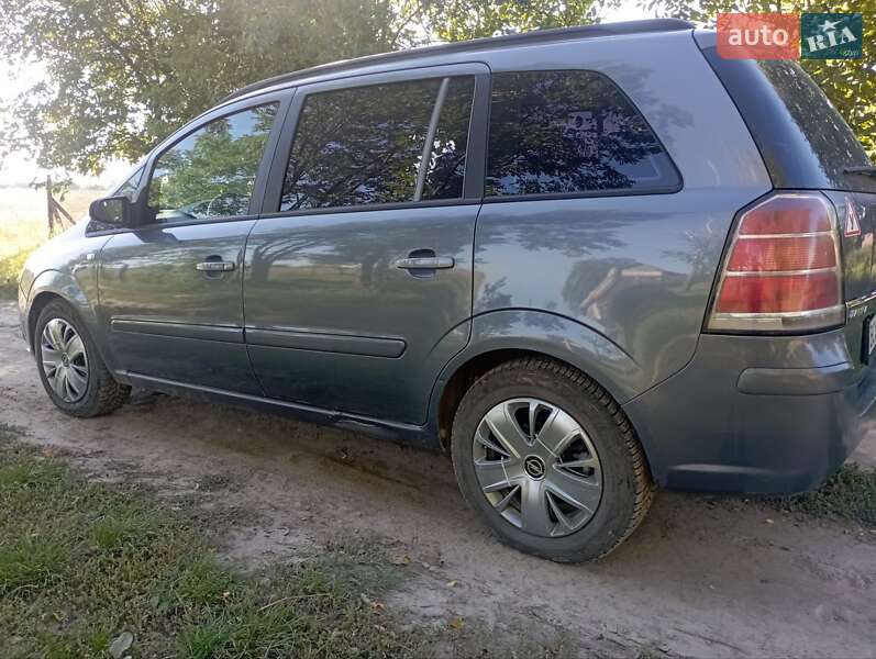 Минивэн Opel Zafira 2006 в Бродах