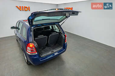 Минивэн Opel Zafira 2011 в 