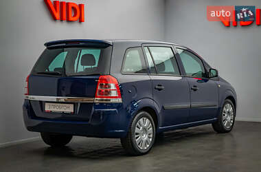 Минивэн Opel Zafira 2011 в 