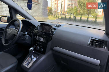 Минивэн Opel Zafira 2009 в 