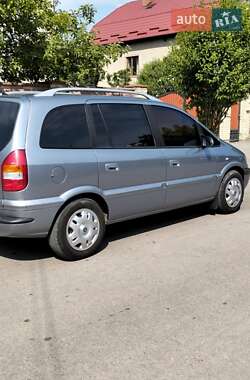 Минивэн Opel Zafira 2005 в  фото 4 Минивэн Opel Zafira 2005 в