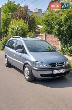 Минивэн Opel Zafira 2005 в  Минивэн Opel Zafira 2005 в