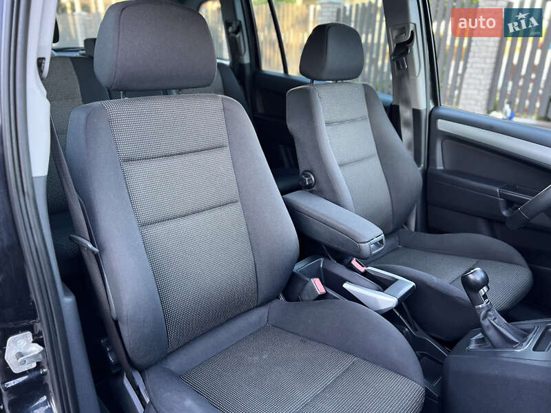 Мінівен Opel Zafira 2009 в Старокостянтинові