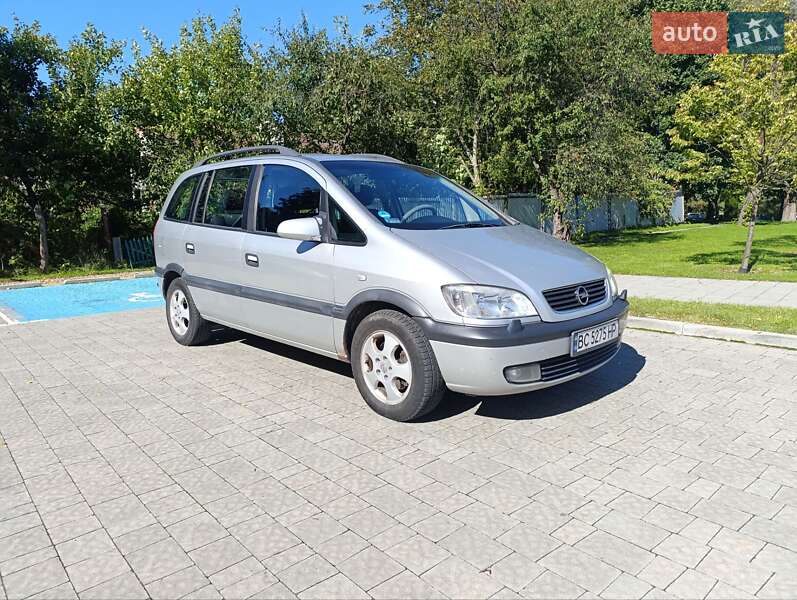 Минивэн Opel Zafira 2001 в 