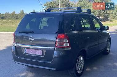 Минивэн Opel Zafira 2012 в 