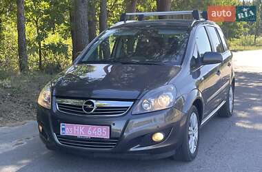 Минивэн Opel Zafira 2012 в 