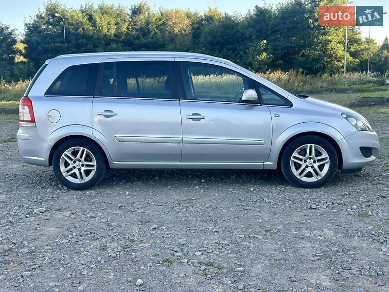 Минивэн Opel Zafira 2012 в Львове фото 8 Минивэн Opel Zafira 2012 в Львове