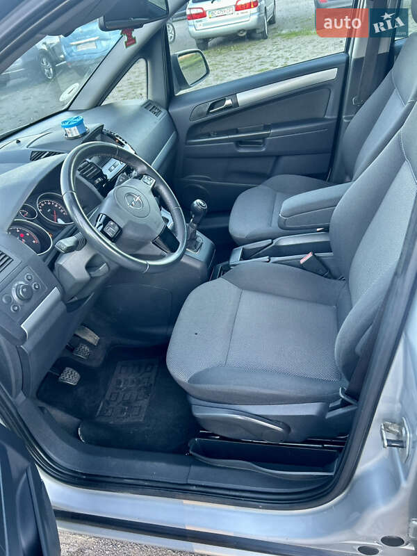 Минивэн Opel Zafira 2012 в Львове фото 20 Минивэн Opel Zafira 2012 в Львове