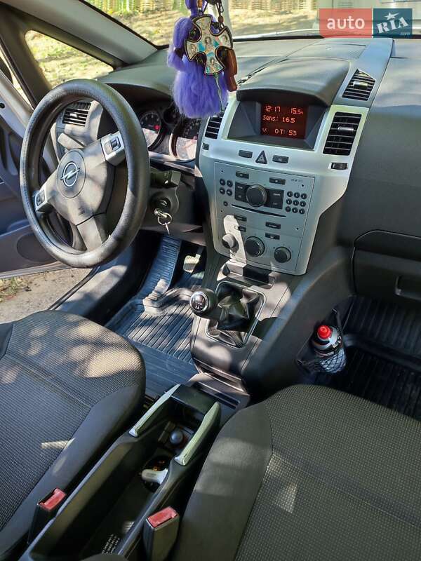 Мінівен Opel Zafira 2009 в Баштанці