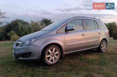 Минивэн Opel Zafira 2011 в Ровно
