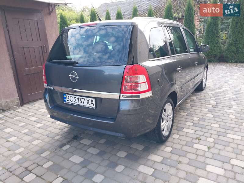 Мінівен Opel Zafira 2011 в Ходореві