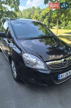 Минивэн Opel Zafira 2012 в Киеве