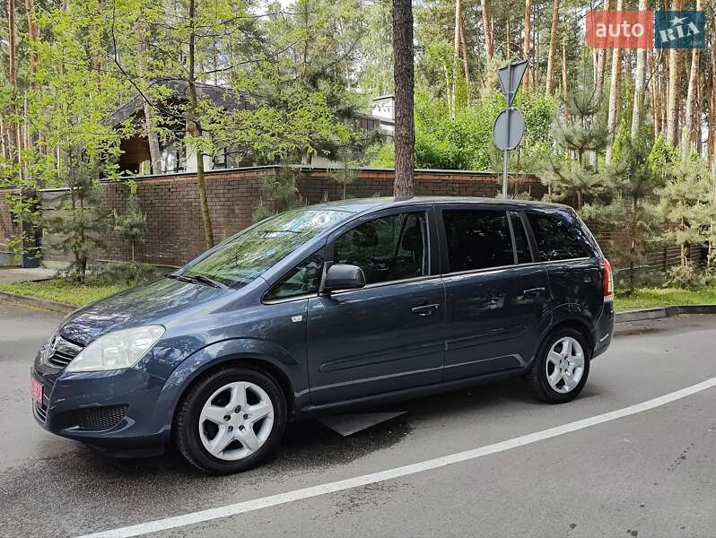 Opel Zafira 2008