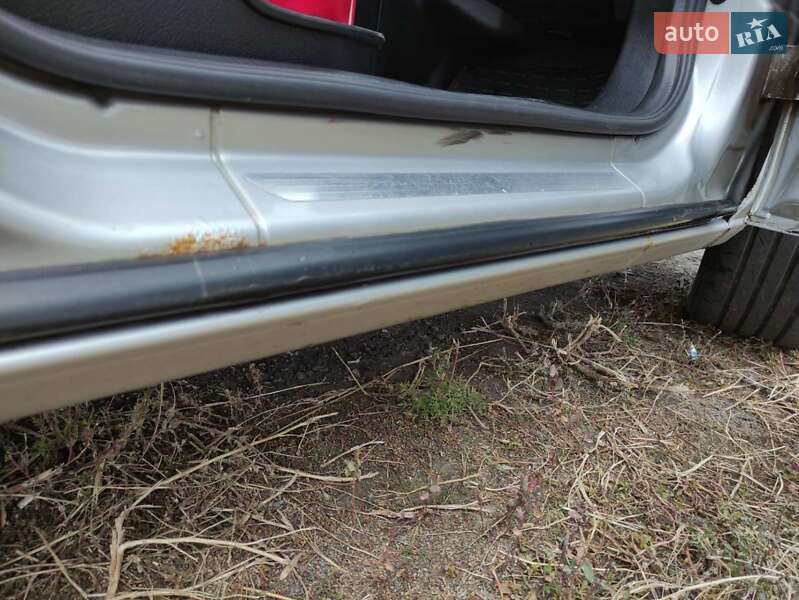 Минивэн Opel Zafira 2003 в Пирятине