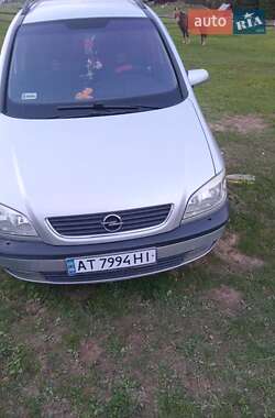 Минивэн Opel Zafira 2001 в Ивано-Франковске